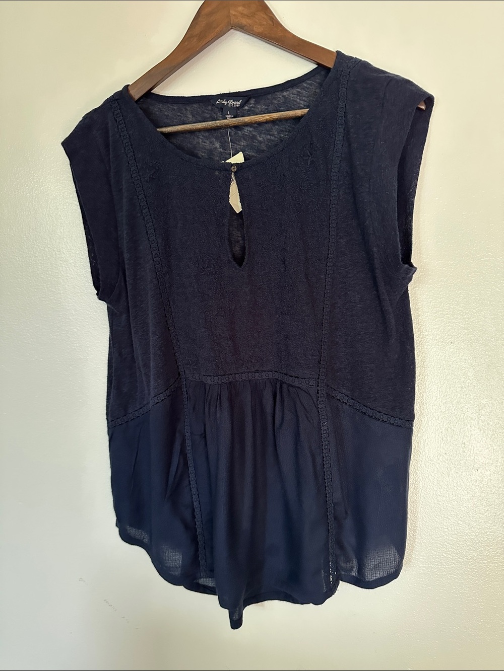 NWT Lucky Brand Navy Textured Keyhole Top